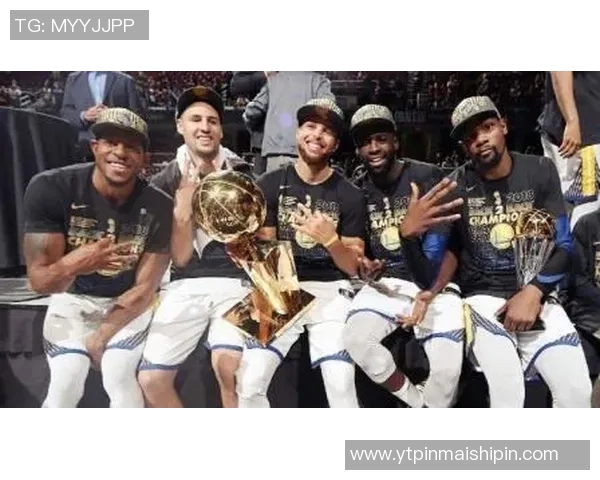 2017年勇士队与雷霆队的激烈对决回顾与分析